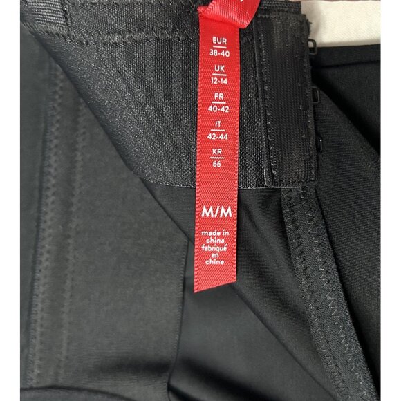Spanx Bodysuit Womens Medium Black Suit Your Fancy Plunge Bra Low-Back Shapewear - Picture 8 of 14